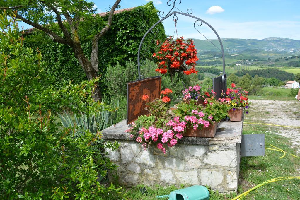 Villa Casale Fusco Spoleto Exterior foto